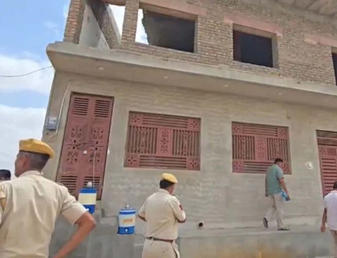 बाड़मेर में मिलावटी घी फैक्ट्री पर छापा, 870 किलो घी और 1595 किलो पाम ऑयल जब्त