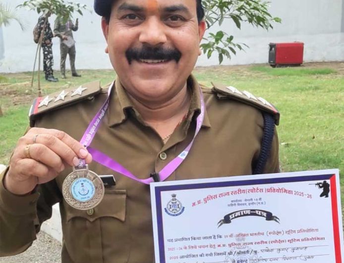 मध्यप्रदेश पुलिस के अधिकारी  राकेश कुमार कुशवाह ने ओपन इंडिया प्री-स्टेट शूटिंग प्रतियोगिता में जीता स्वर्ण पदक