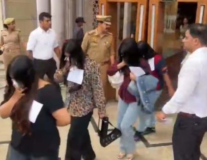 लखनऊ में अंतरराष्ट्रीय कॉल सेंटर का भंडाफोड़, 119 साइबर ठग गिरफ्तार