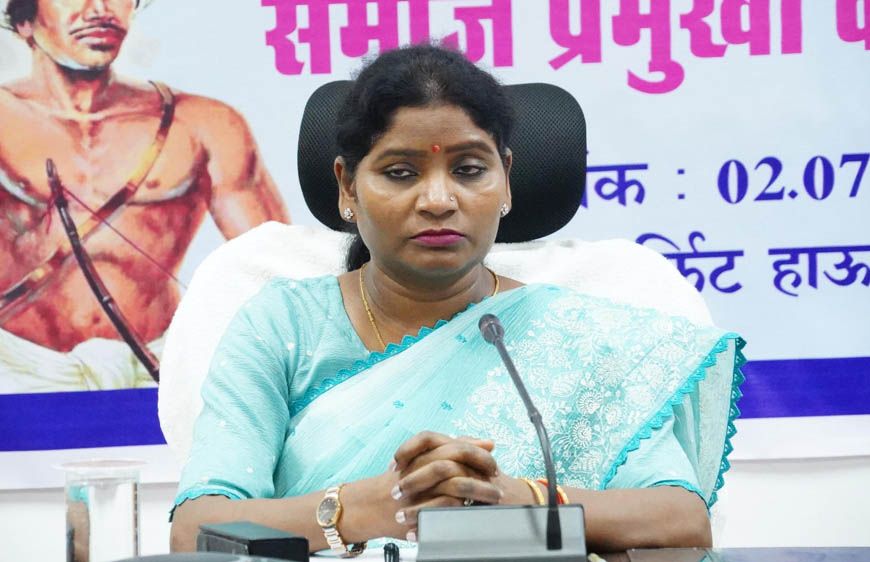 रायपुर : जनजातीय समुदाय के अधिकारों की रक्षा के लिए राष्ट्रीय अनुसूचित जनजाति आयोग प्रतिबद्ध: डॉ. आशा लकड़ा