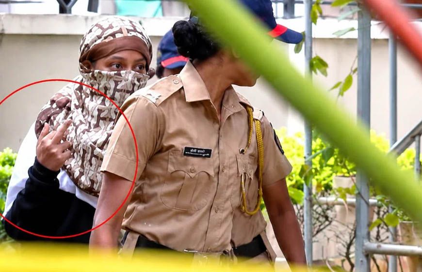 केतन अग्रवाल मर्डर केस: पुलिस घेरे में सिया गोयल का कथित ‘मिडिल फिंगर’ इशारा, VIDEO वायरल