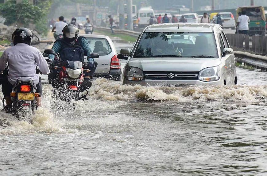 Punjab Weather Update: 3 जिलों में मूसलाधार बारिश, घरों में घुसा पानी; अगले 4 दिन भारी बारिश का अलर्ट