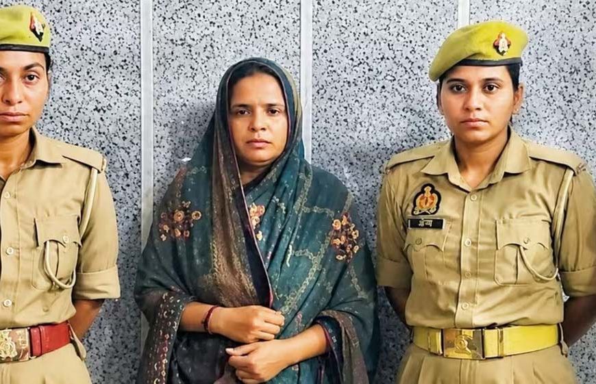 आगरा में पति की हत्या का सनसनीखेज खुलासा, पत्नी ने बाथरूम में दफनाया शव