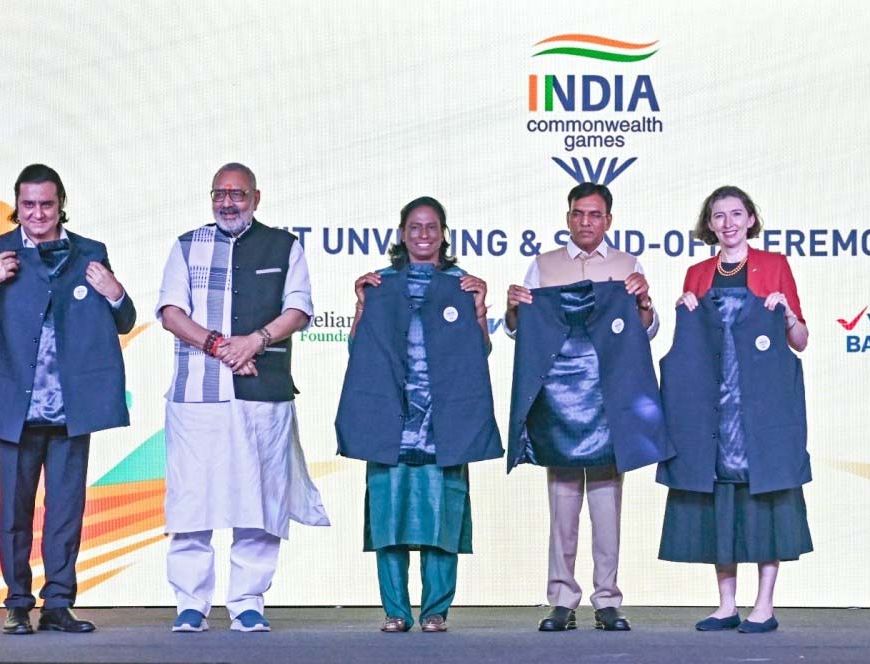 ग्लासगो कॉमनवेल्थ गेम्स के लिए रवाना हुआ भारतीय दल, खिलाड़ियों को मिली भव्य विदाई