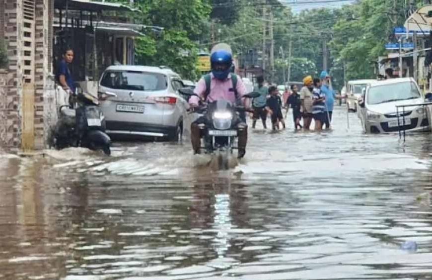 Haryana Weather: बारिश से भीगे 16 जिले, नदियां उफान पर; करनाल में करंट लगने से 2 की मौत