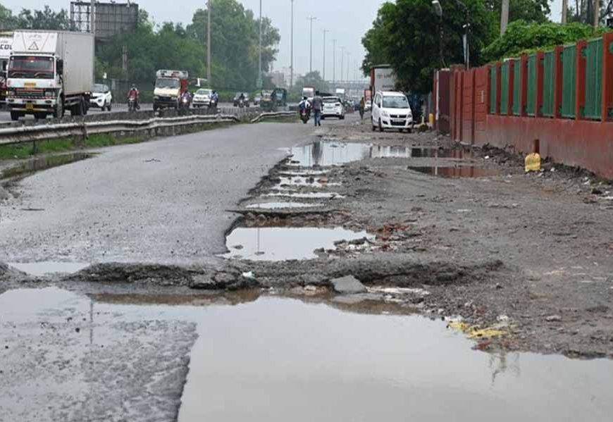 Sonipat News: NHAI के गड्ढे में गिरकर युवक की मौत, प्रोजेक्ट डायरेक्टर पर केस दर्ज करेगी पुलिस