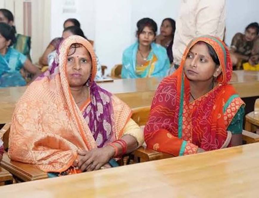 स्वयं सहायता समूहों से बदली गांवों की तस्वीर, महिला उद्यमिता बनी ताकत