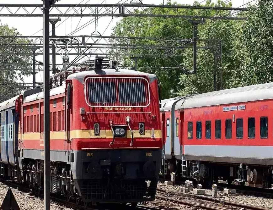 भोपाल डिवीजन में पक्षियों से नहीं रुकेगी ट्रेनों की रफ्तार, एंटी-बर्ड डिस्क से होगा शॉर्ट सर्किट पर नियंत्रण