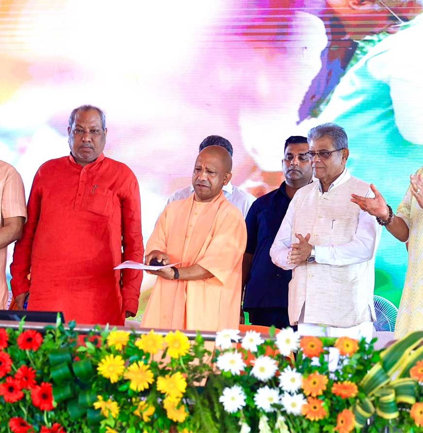 योगी सरकार ने जनसहभागिता से रचा नया इतिहास, एक दिन में रोपे गए 35.27 करोड़ से अधिक पौधे