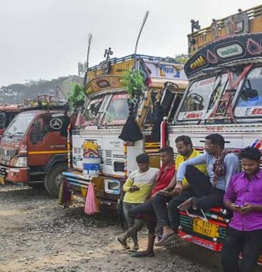 राजस्थान में ट्रक हड़ताल शुरू, दस हजार वाहनों के पहिए थमने से बढ़ी चिंता