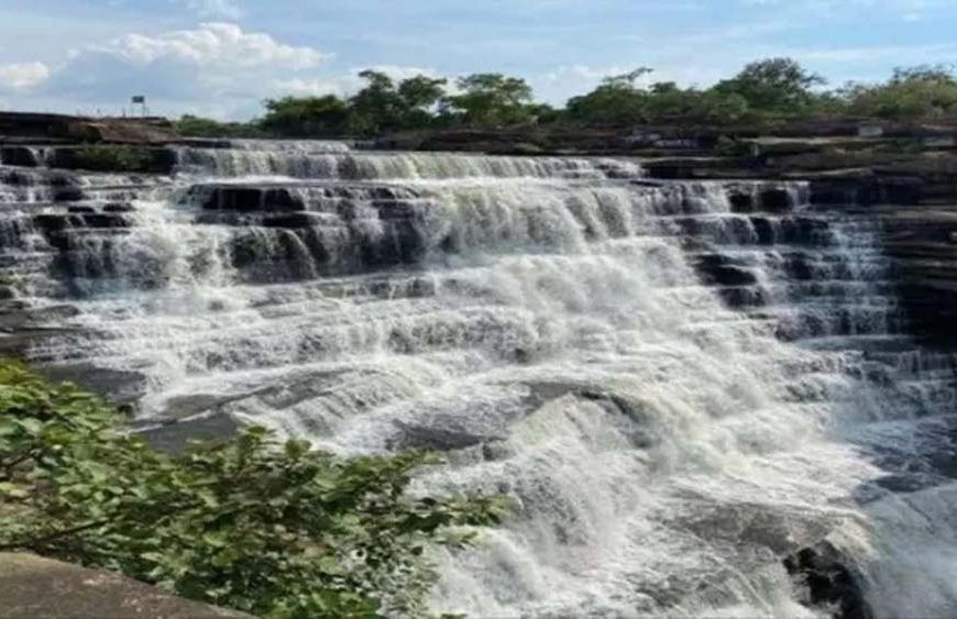 मानसून में झारखंड के जलप्रपातों का जलवा, सोशल मीडिया पर वायरल हो रही खूबसूरती