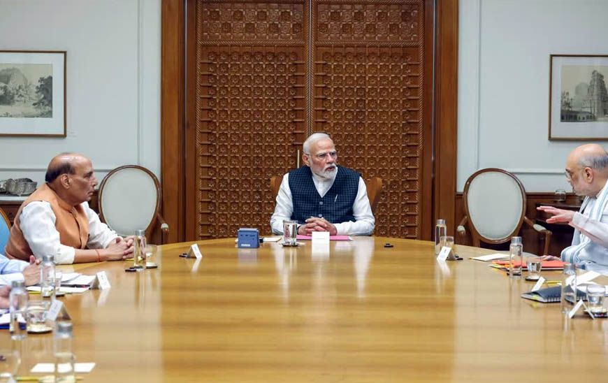 वाराणसी को बड़ी सौगात, गंगा किनारे बनेगा एलिवेटेड कॉरिडोर; ₹2.19 लाख करोड़ के 7 बड़े प्रोजेक्ट्स को मंजूरी