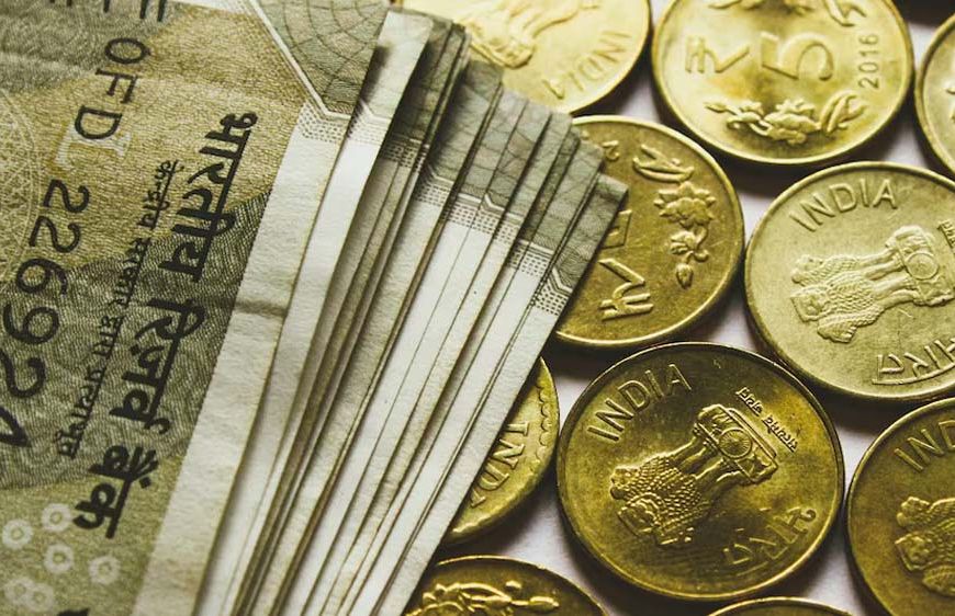 किस्मत बदलने से पहले मिलते हैं ये 5 संकेत, जल्द आएगा अच्छा समय