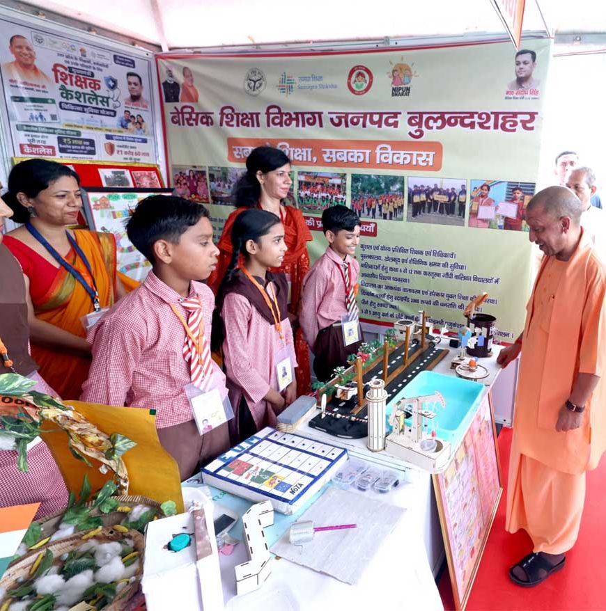 बेटी और व्यापारी की सुरक्षा से खिलवाड़ करने वालों की जगह है जेल या जहन्नुम में - सीएम योगी