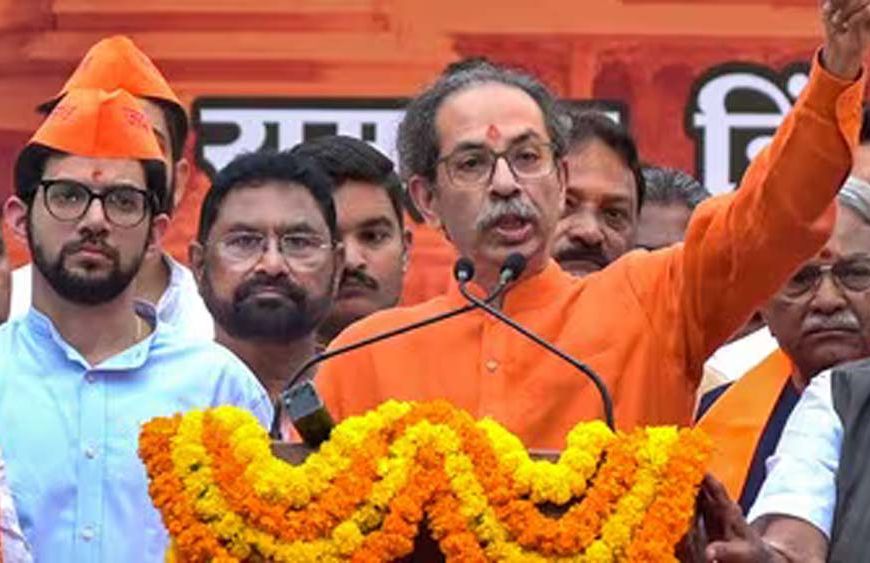 शिंदे गुट में शिवसेना UBT के 6 सांसदों के विलय को मंजूरी, कोर्ट जाएगा मामला