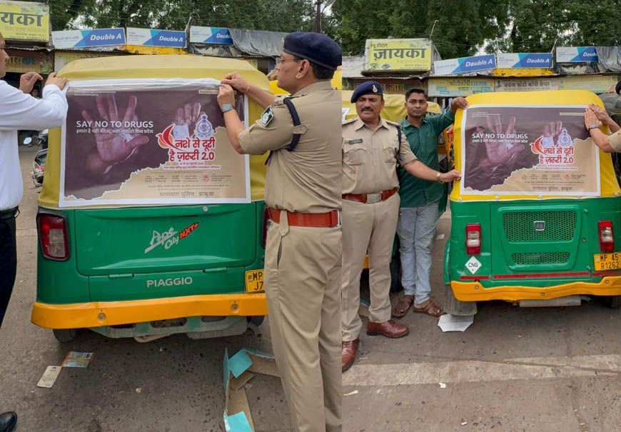 नशे से दूरी, है ज़रूरी 2.0 अभियान तेज, झाबुआ पुलिस ने ऑटो और सवारी वाहनों पर लगाए नशामुक्ति संदेश