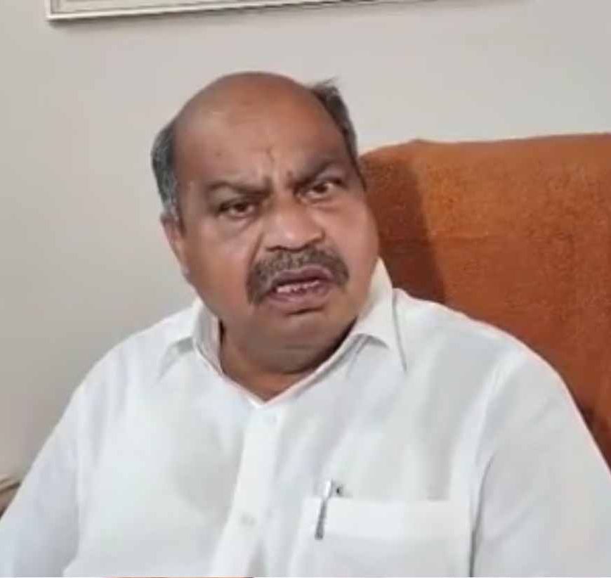 CG के बीजेपी विधायक का कांग्रेस पर निशाना, बोले- 'भारत माता की जय नहीं बोलना तो चीन-इटली चले जाएं'