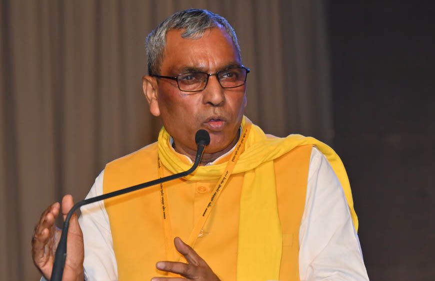 श्रीकृष्ण से लेकर वोट बैंक तक... अखिलेश पर ओपी राजभर के ताबड़तोड़ सवाल