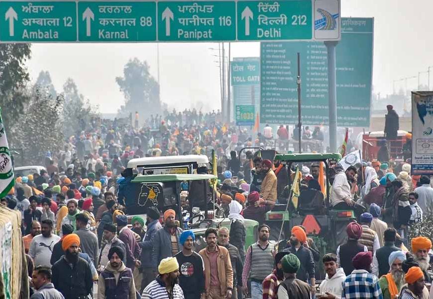 दिल्ली कूच पर निकले पंजाब के किसान, खनौरी-शंभू बॉर्डर सील, कटड़ा एक्सप्रेसवे बंद