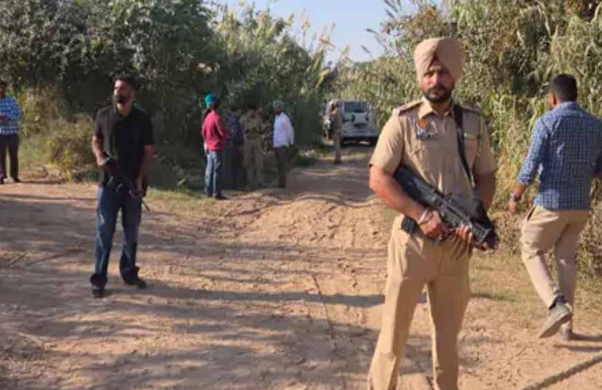 पंजाब पुलिस की मुठभेड़ में गैंगस्टर अर्शी और गुरशरण गिरफ्तार, अवैध हथियार बरामद