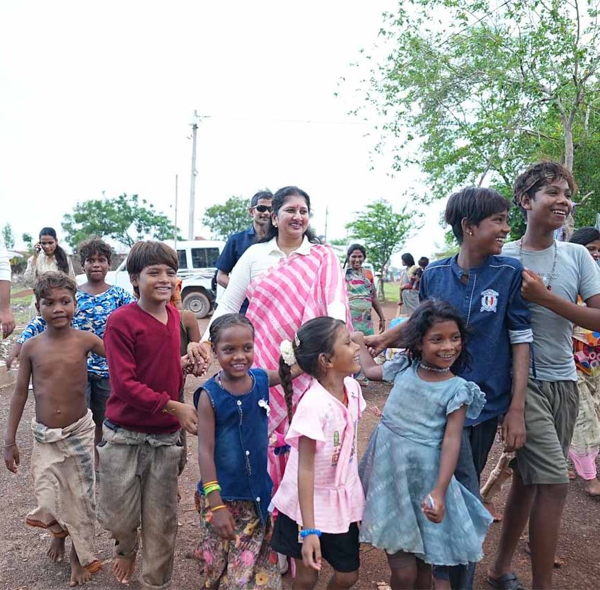 डॉ. वर्णिका शर्मा के प्रयास से बदली तकदीर, दो भाई फिर बने स्कूल के छात्र