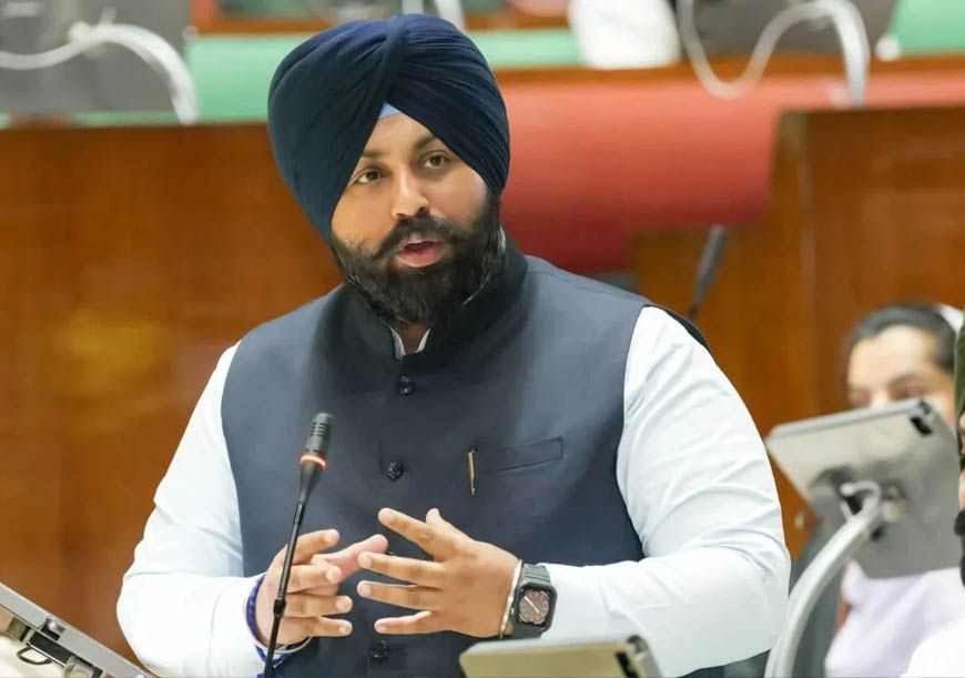 फार्मेसी परीक्षा नकल विवाद पर AAP मंत्री हरजोत बैंस का बड़ा बयान, बोले- जरूरत पड़ी तो इस्तीफा देने को तैयार