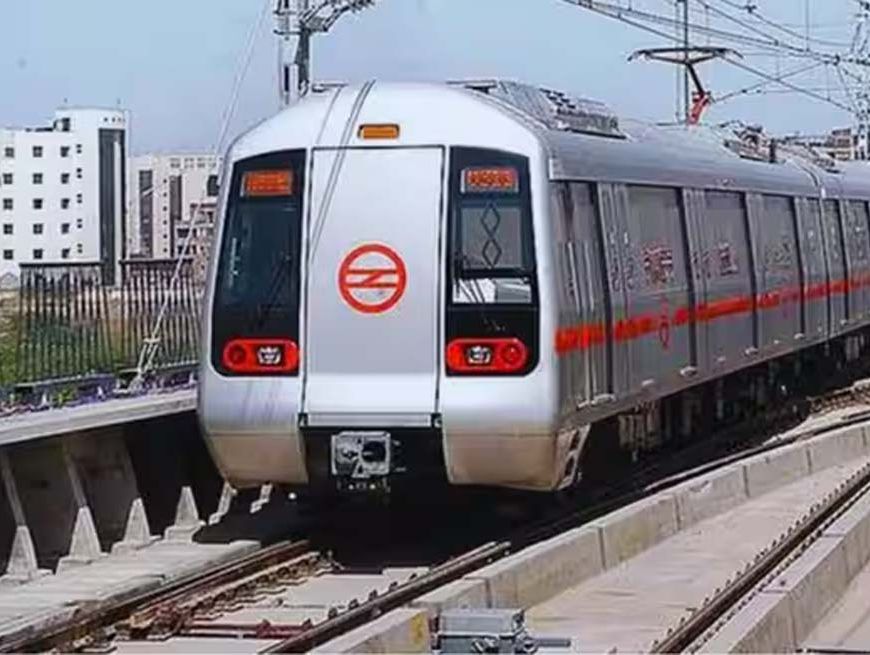 दिल्ली में विरोध प्रदर्शन के बीच 16 मेट्रो स्टेशन बंद, DMRC ने जारी की एडवाइजरी