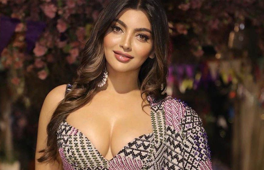 प्रोटेस्ट में शामिल होने के लिए मिल रहे पैसों के ऑफर', एक्ट्रेस आकांक्षा पुरी का बड़ा दावा, बोलीं- इस गंदगी में नहीं पड़ना