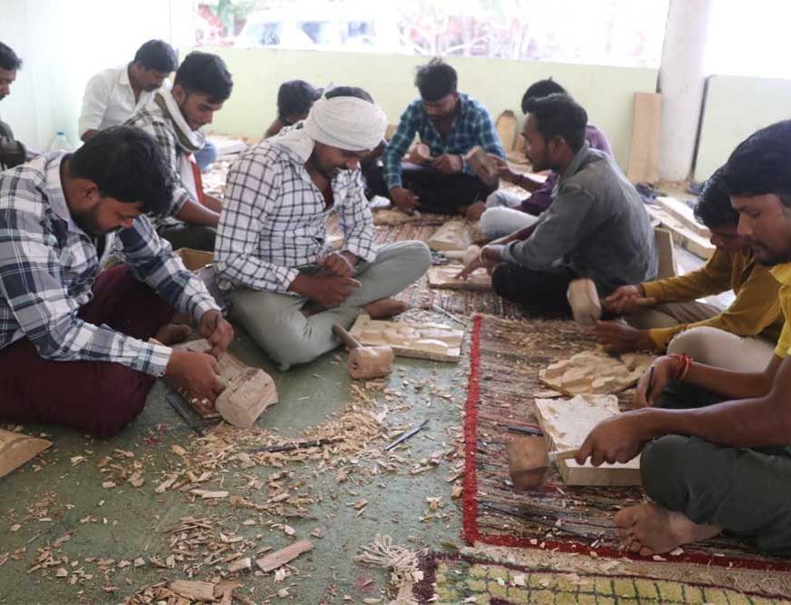 शहडोल के जनजातीय शिल्पकारों के सपनों को मिल रही नई उड़ान