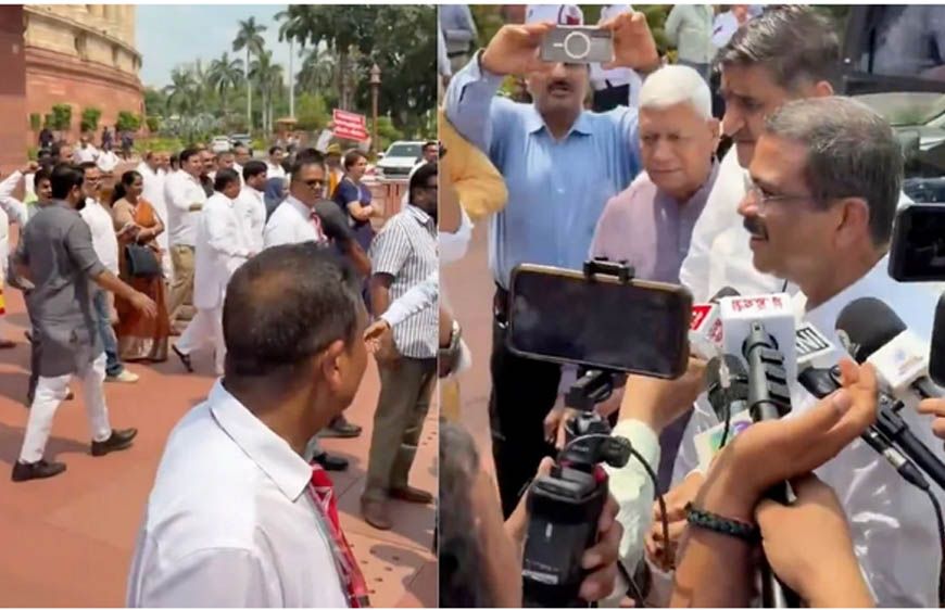 संसद में धर्मेंद्र प्रधान का भव्य स्वागत, इस्तीफे के बाद पहली बार पहुंचे तो NDA सांसदों ने पाग पहनाकर किया अभिनंदन