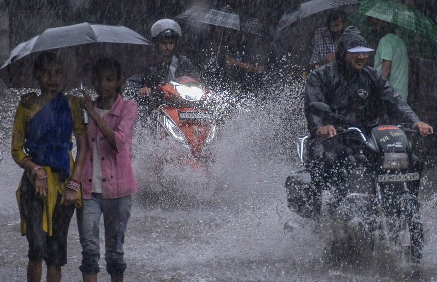 Punjab Weather Alert: पंजाब-चंडीगढ़ में 4 दिन भारी बारिश का अलर्ट, कई जिलों में ऑरेंज चेतावनी जारी