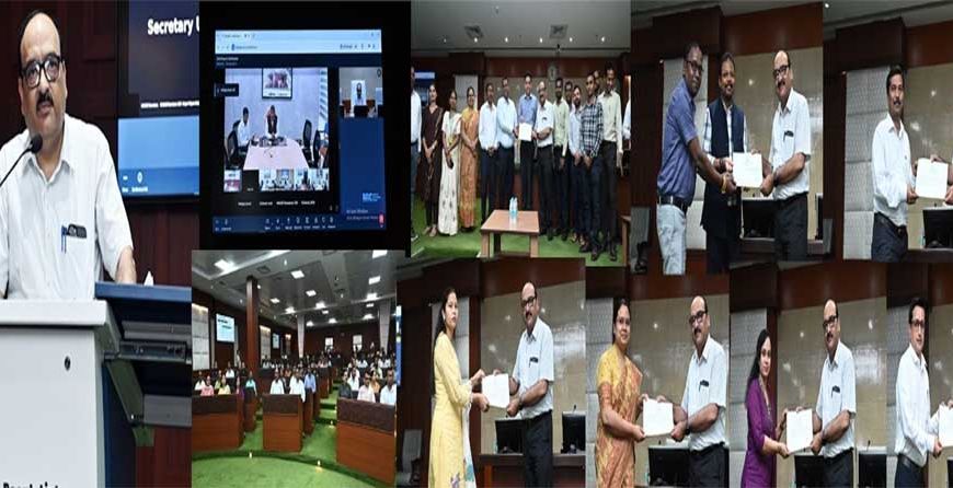 ई-ऑफिस एवं समयबद्ध उपस्थिति में उत्कृष्ट प्रदर्शन करने वाले अधिकारी-कर्मचारी सम्मानित