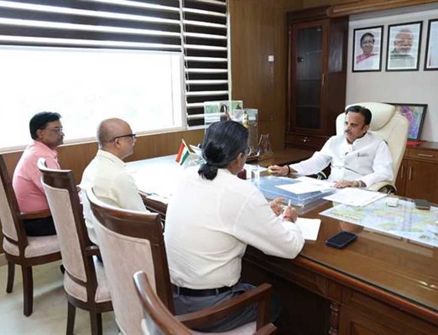 सुषेण योजना का विस्तार सभी सामुदायिक स्वास्थ्य केंद्रों तक करने के लिए आवश्यक व्यवस्थाएँ करें: उप मुख्यमंत्री  शुक्ल