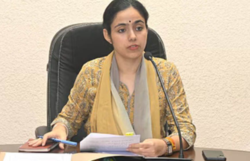 किसान की बेटी मिशा सिंह बनीं IAS! LLB के बाद क्रैक किया UPSC, अब संभालेंगी कलेक्टर की जिम्मेदारी