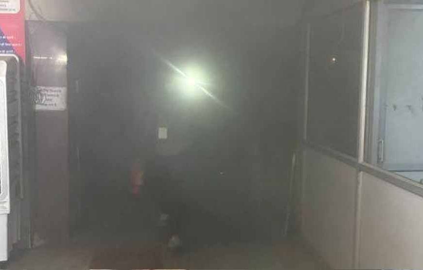 रायपुर के मेकाहारा अस्पताल के इमरजेंसी वार्ड में आग, मचा हड़कंप; पुलिस और दमकल की टीम मौके पर