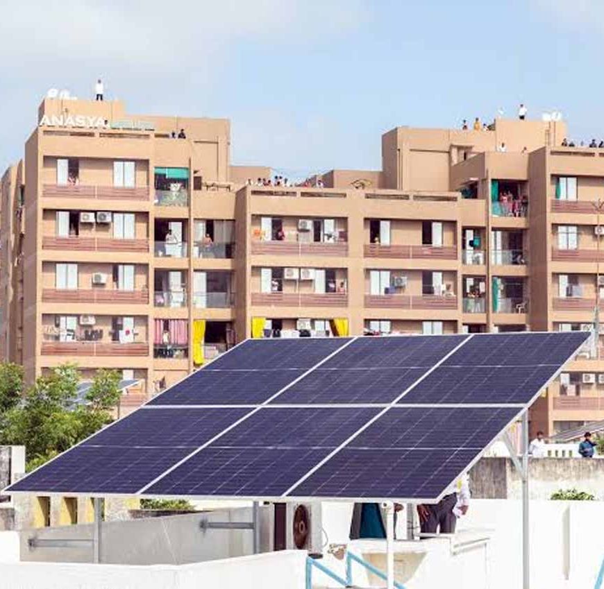 योगी सरकार की उपलब्धिः 7 लाख से अधिक आवासीय रूफटॉप सोलर संयंत्र स्थापित करने में यूपी दूसरे स्थान पर