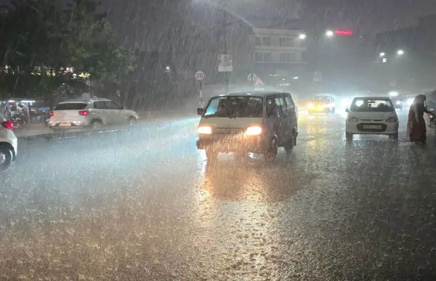 MP Weather: 3 स्ट्रॉन्ग सिस्टम एक्टिव, भोपाल में झमाझम बारिश; बैतूल में 3 इंच से ज्यादा पानी, दीवार गिरने से मजदूर की मौत