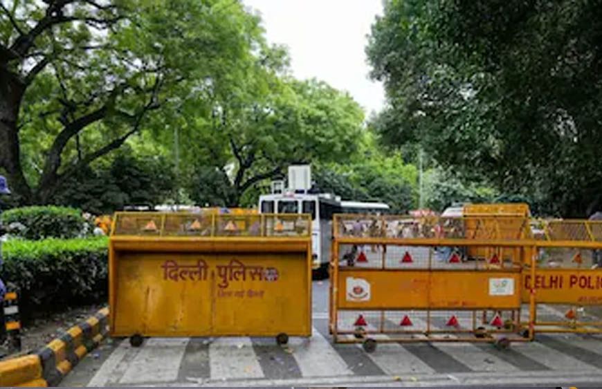 जंतर-मंतर पर बढ़ी हलचल! बैरिकेड्स हुए मजबूत, RAF तैनात; आखिर क्या है वजह?