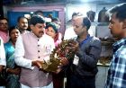 मुख्यमंत्री डॉ. यादव पीतल शिल्पकार के घर पहुंचे पारम्परिक पीतल शिल्प कला की सराहना की