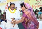 राखी बंधवाकर भावुक हुए मुख्यमंत्री  साय