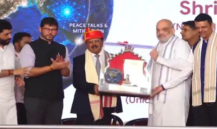 अमित शाह के हाथों NSA अजीत डोभाल को मिला लोकमान्य तिलक अवॉर्ड, पगड़ी पहनाकर किया सम्मानित
