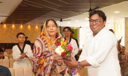 *वैढ़न में ताइक्वांडो छात्र एवं अंतरराष्ट्रीय मास्टर अनस खान किए गए सम्मानित बेटियों को आत्मरक्षा के लिए प्रेरित करने का लिया संकल्प*