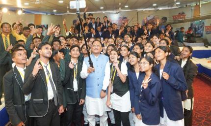 शिक्षा से विकसित छत्तीसगढ़ तक: मुख्यमंत्री साय ने नीट क्वालीफाई विद्यार्थियों के साथ साझा किया भविष्य का रोडमैप
