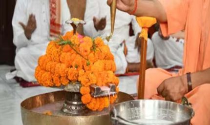 सावन का पहला सोमवार आज, जानें रुद्राभिषेक का शुभ मुहूर्त और विधि