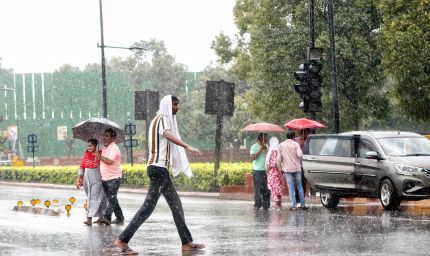 Punjab Weather Update: आज से बरसेंगे बदरा, 6 जिलों में भारी बारिश का अलर्ट; उमस से मिलेगी राहत