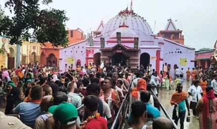 सावन की पहली सोमवारी पर पटना के शिवालयों में उमड़ी श्रद्धालुओं की भीड़