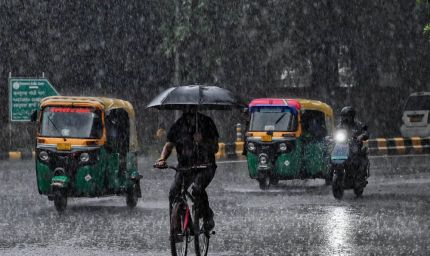 10 राज्यों में आंधी-तूफान और भारी बारिश का अलर्ट, UP समेत कई इलाकों में बदलेगा मौसम