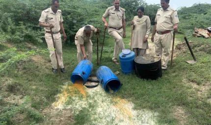 राजस्थान में अवैध शराब पर आबकारी विभाग की बड़ी कार्रवाई, हजारों लीटर वॉश नष्ट
