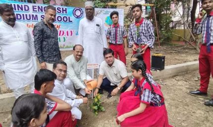 पेड़ों के बग़ैर जीवन की कल्पना नहीं की जा सकती - मिर्ज़ा एजाज़ बेग