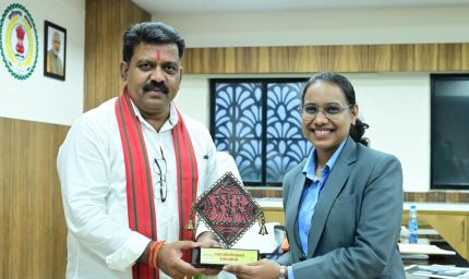 रायपुर : उप मुख्यमंत्री विजय शर्मा ने राष्ट्रपति भवन से आमंत्रण मिलने पर रेणुका गोस्वामी को दी बधाई